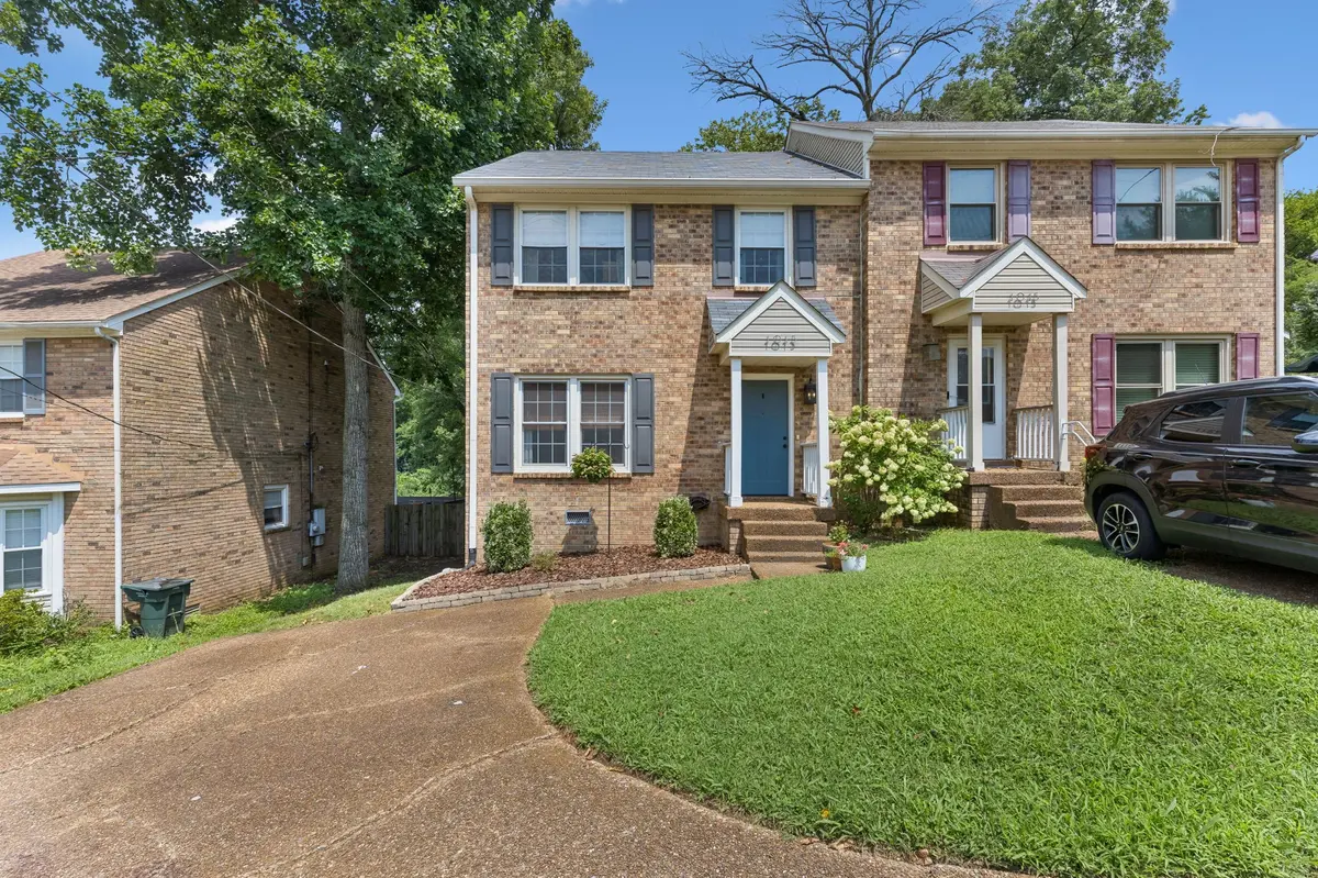 1013 Pleasant View Dr, Nashville, TN 37214