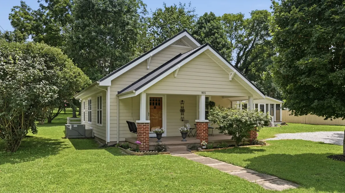 801 S High St, Winchester, TN 37398