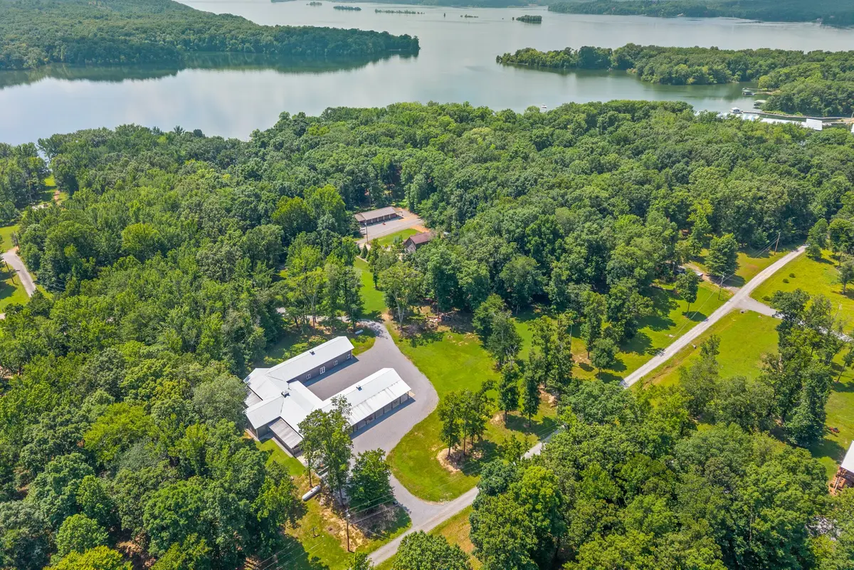317 Bobcat Trl, Dover, TN 37058