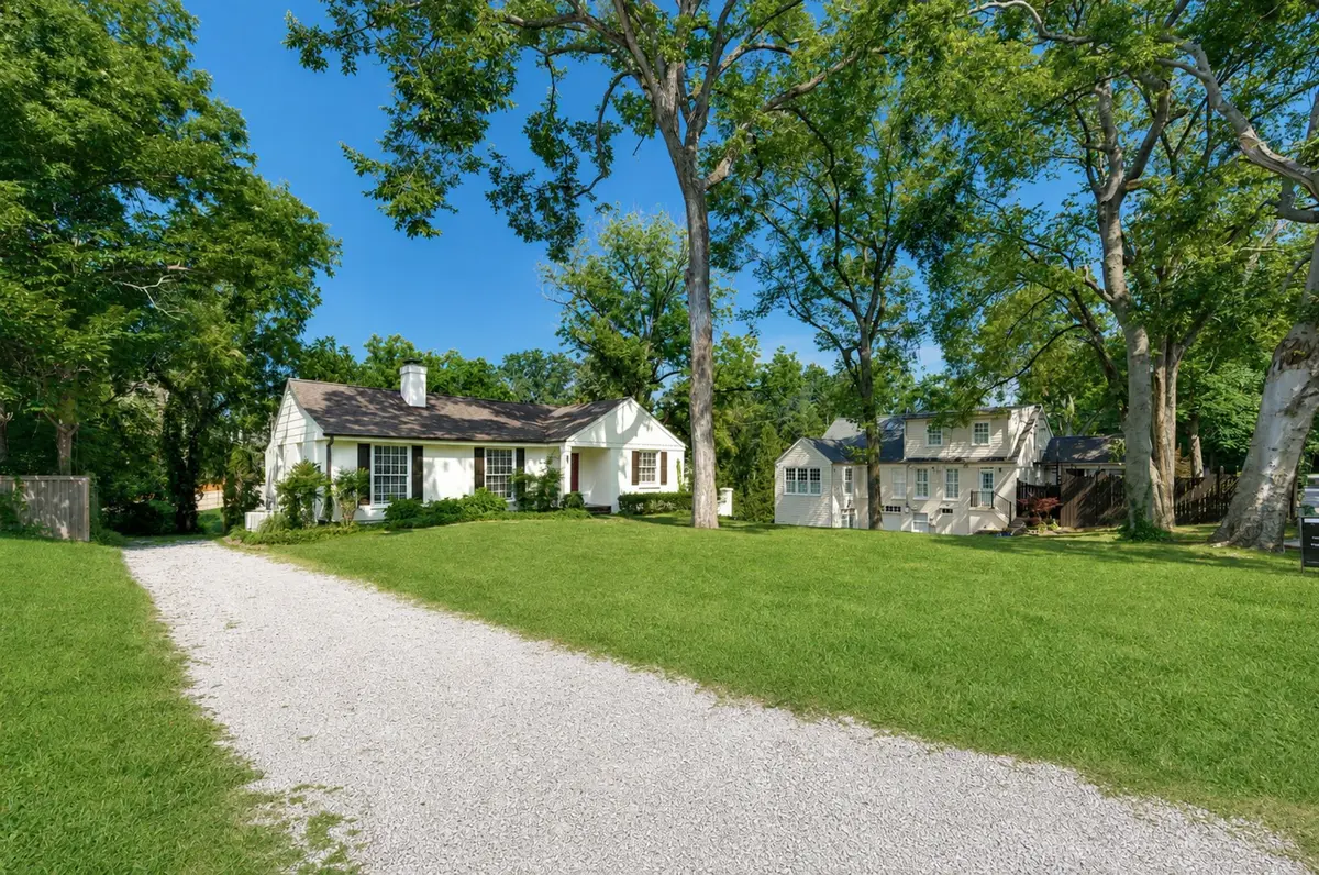 3501 Foxhall Rd, Nashville, TN 37215