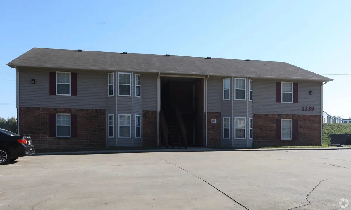1208 Parkway Pl #B, Clarksville, TN 37042