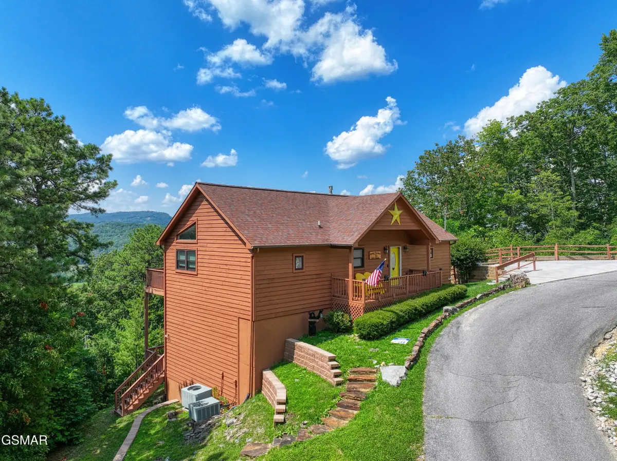 4109 Ole Smoky Way, Sevierville, TN 37862