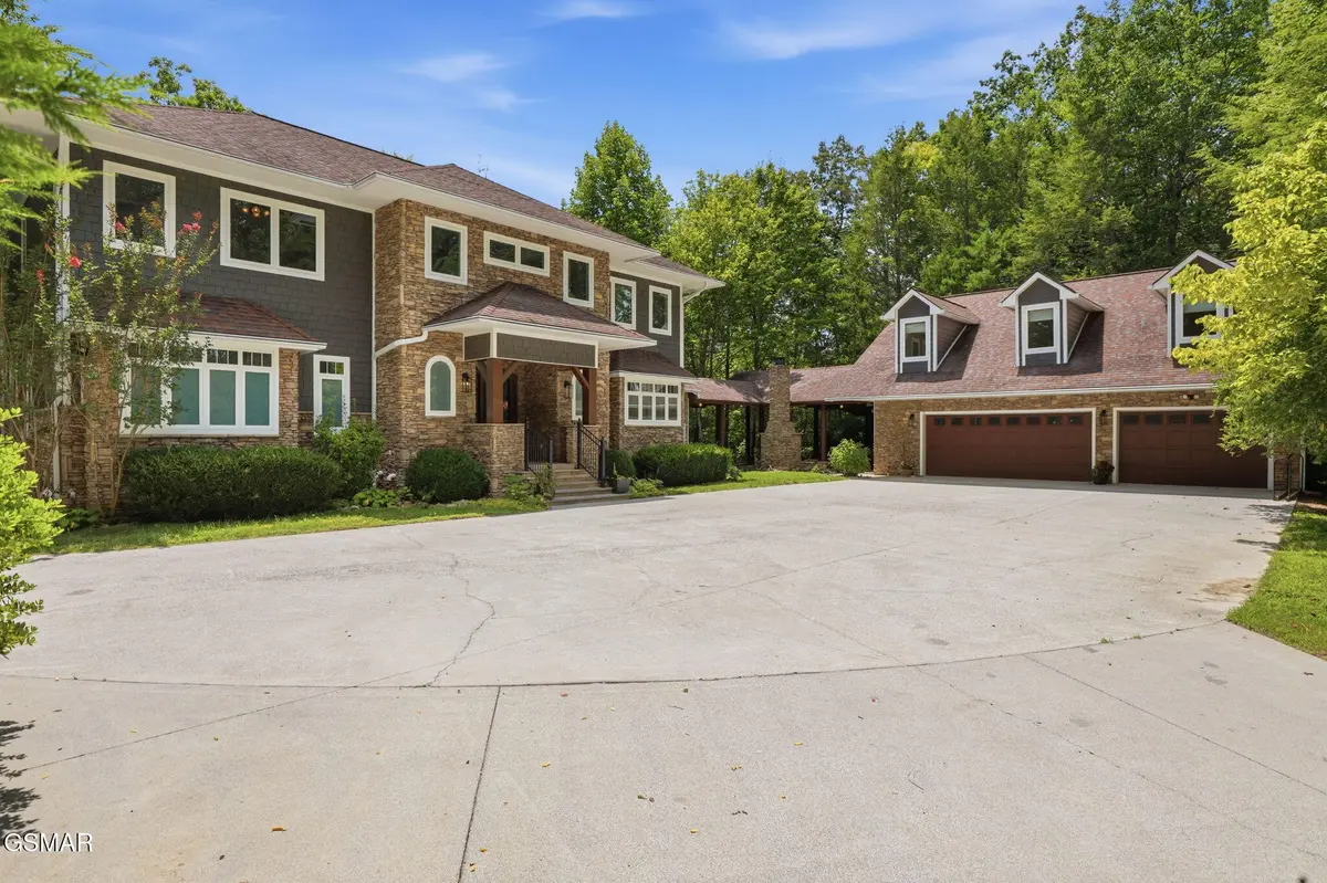 454 Pa Proffitt Road, Gatlinburg, TN 37738
