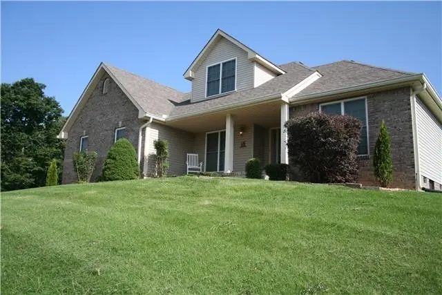 627 E Glenridge Ln, Clarksville, TN 37043