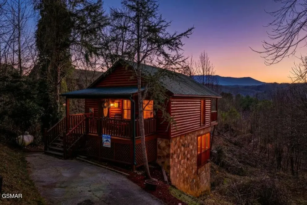 3537 Bear Pen Gap Road, Sevierville, TN 37876