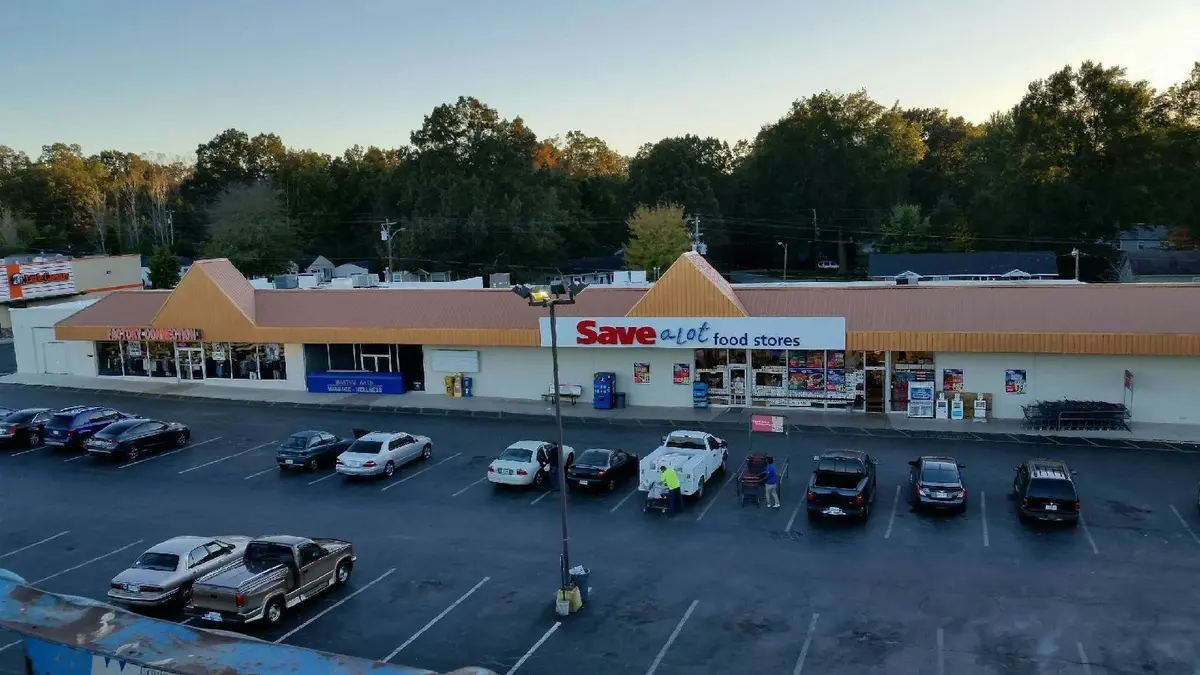 1216 Hillsboro Blvd, Manchester, TN 37355