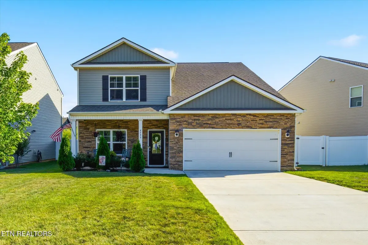 4745 Willow Bluff Circle, Knoxville, TN 37914