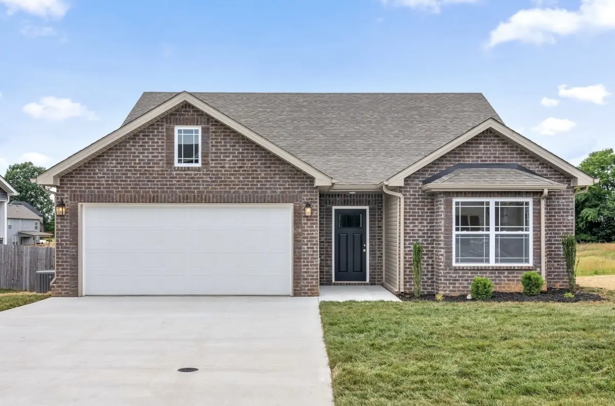 1360 Harmon Ln, Clarksville, TN 37042