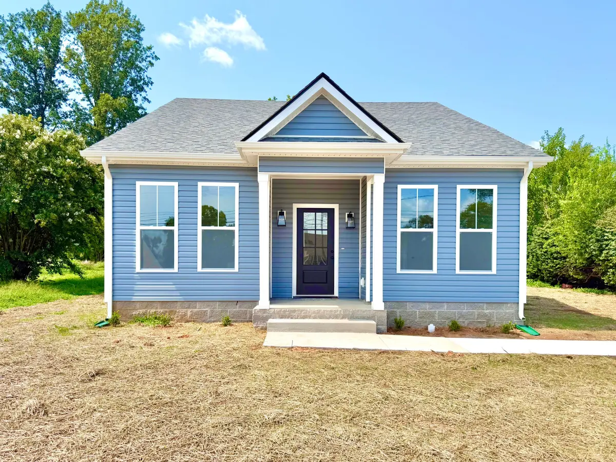489 S Main St, Pembroke, KY 42266