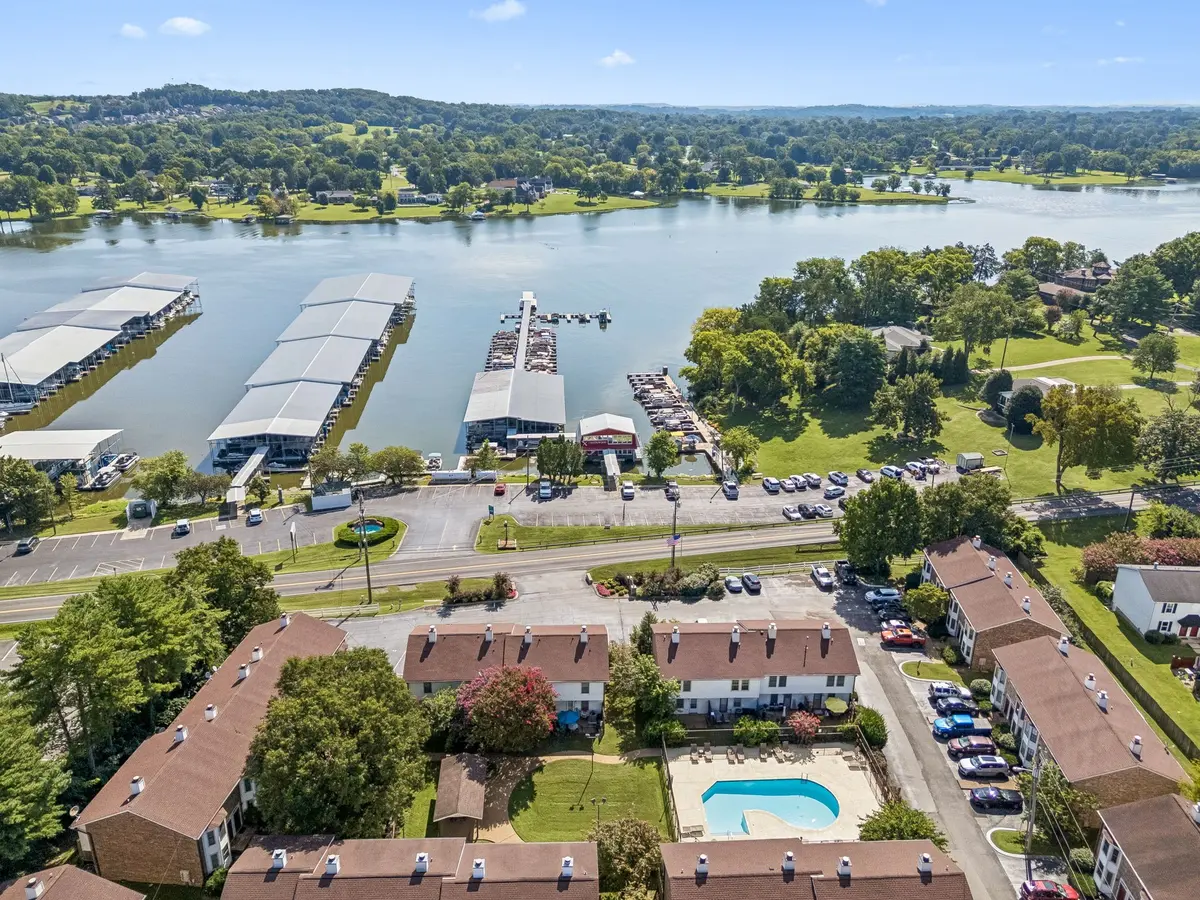 250 Sanders Ferry Rd #50, Hendersonville, TN 37075