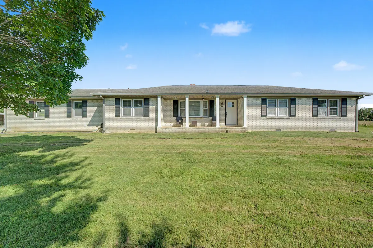 11325 Greenville Rd, Hopkinsville, KY 42240