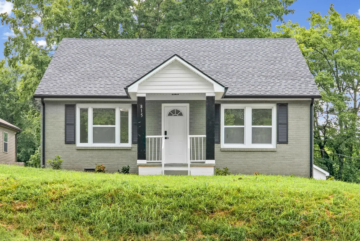 815 Cumberland Dr, Clarksville, TN 37040