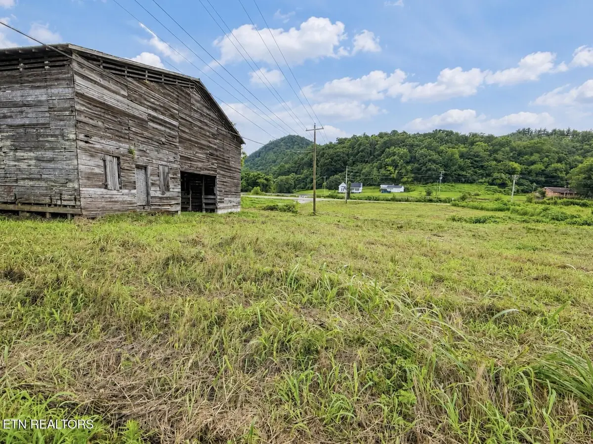 253 S Highway 107, Del Rio, TN 37727