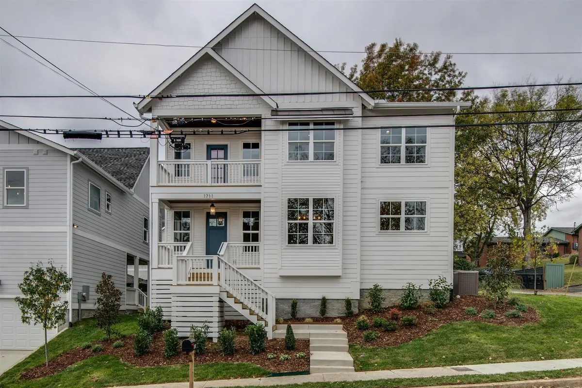 1711 10th Avenue #S, Nashville, TN 37203