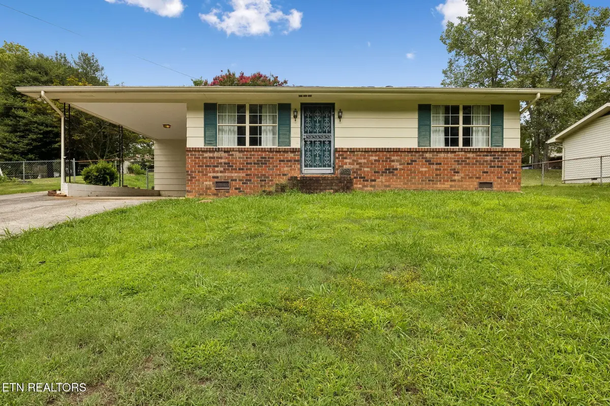 521 E Sunset, Athens, TN 37303