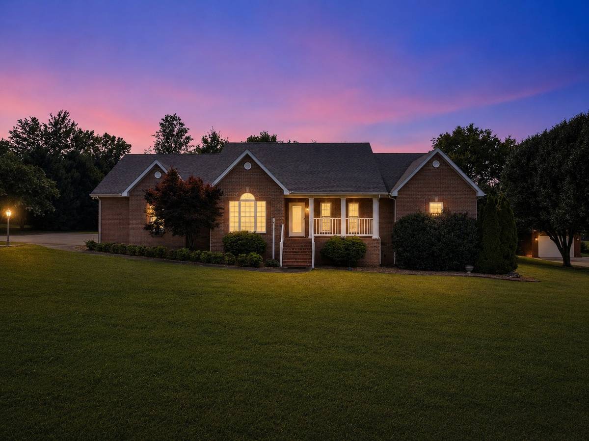 451 Bell Dr #W, Winchester, TN 37398