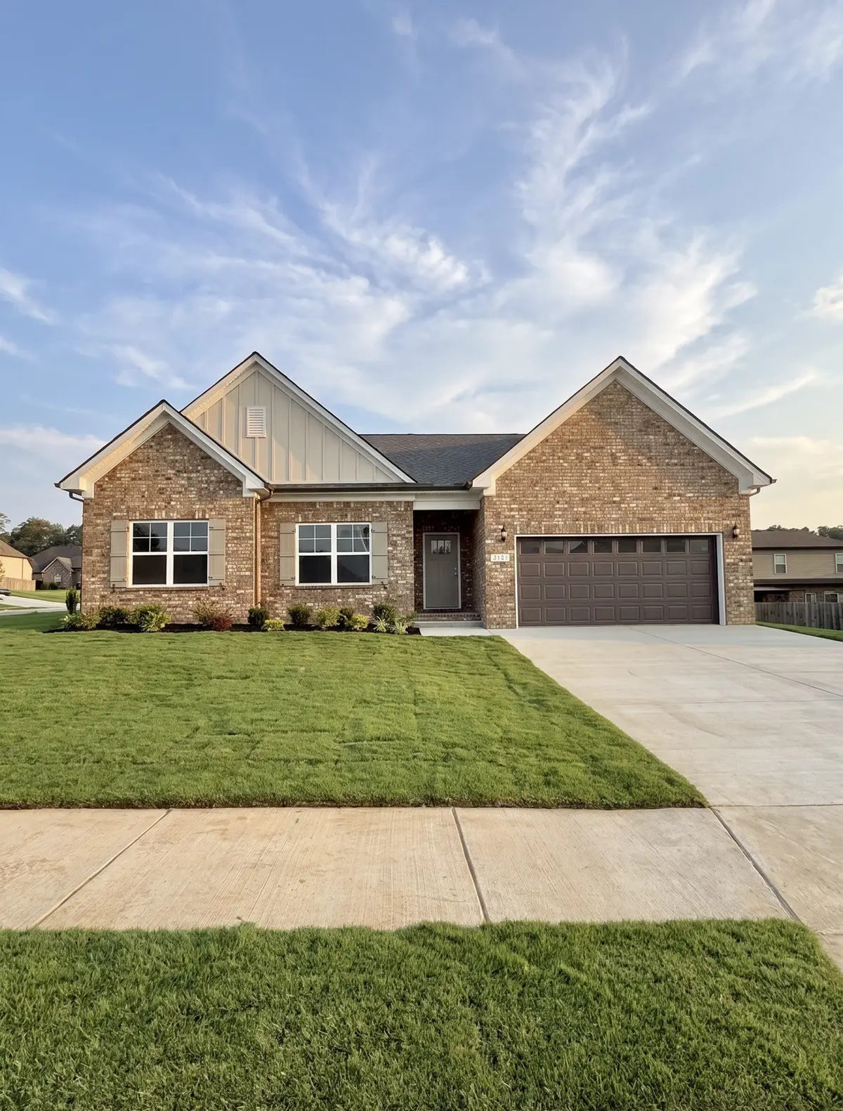 1234 Amber Hills Drive, Ashland City, TN 37015