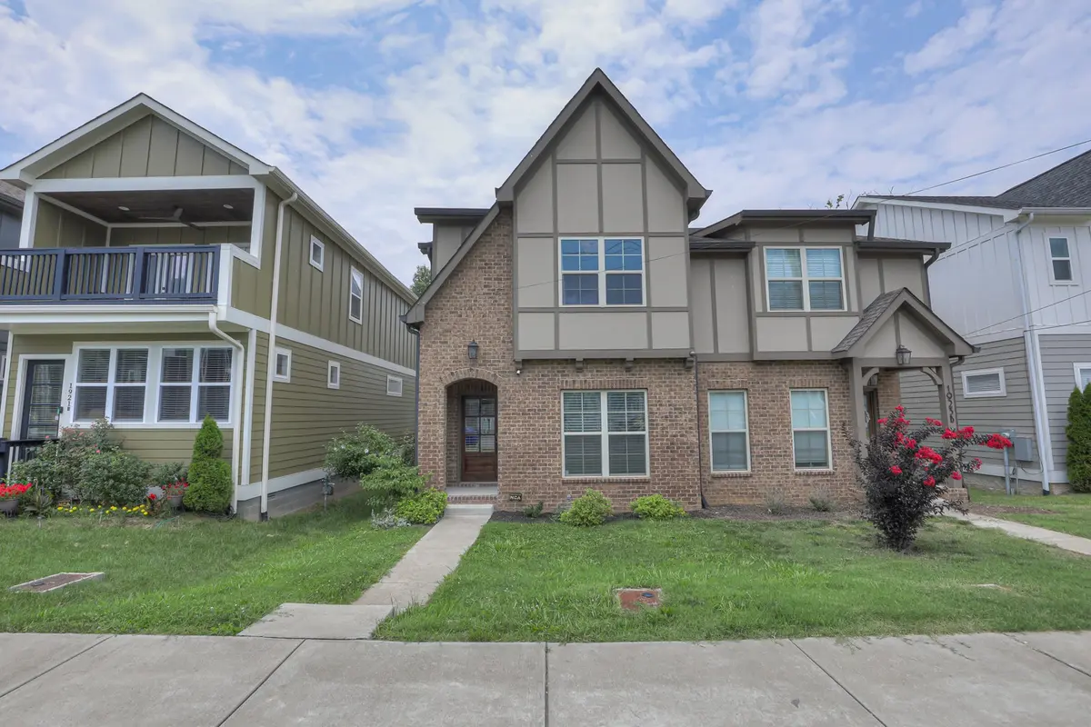 1923A 14th Ave #N, Nashville, TN 37208