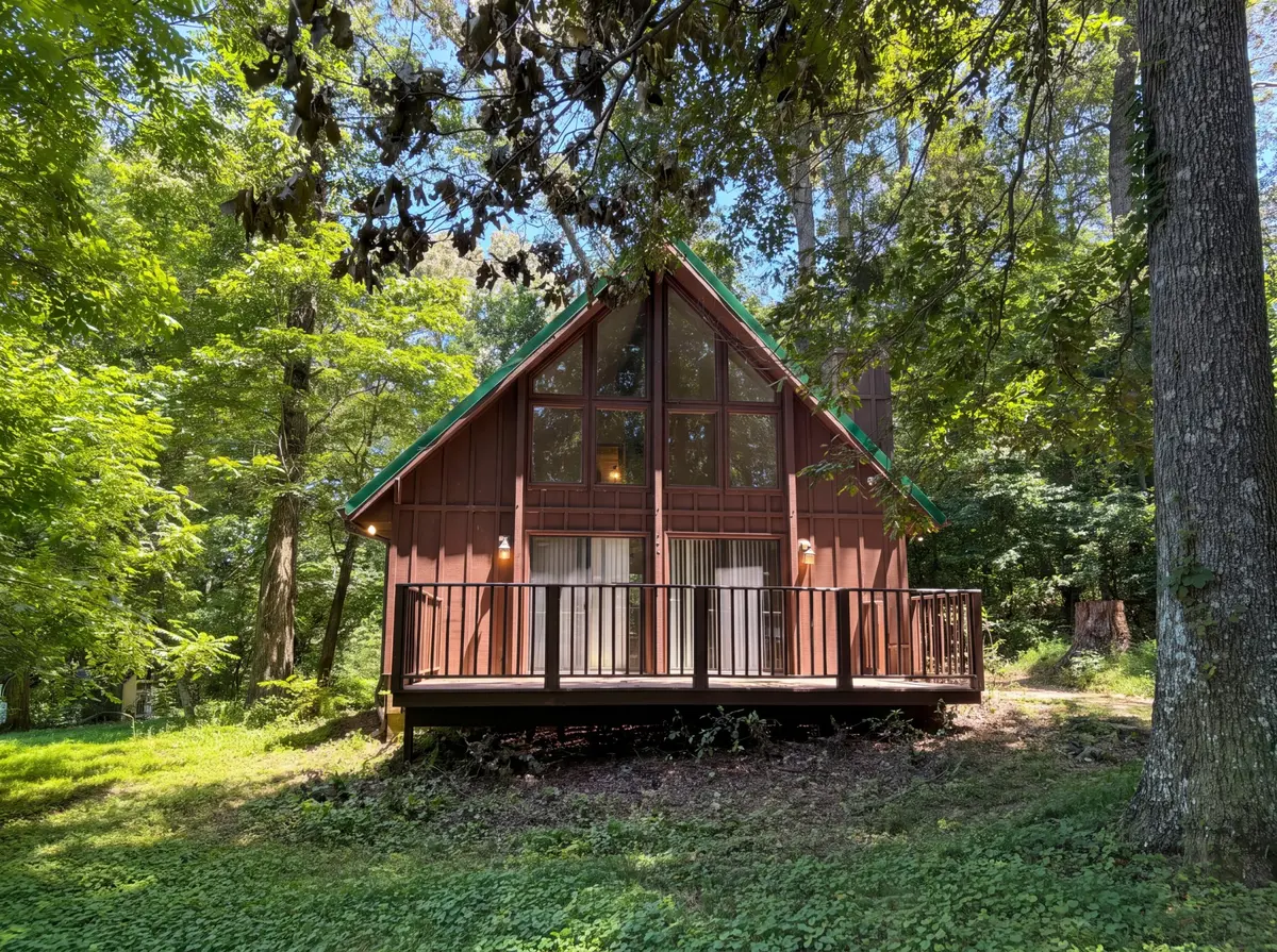 240 Shawna Ln, Hillsboro, TN 37342