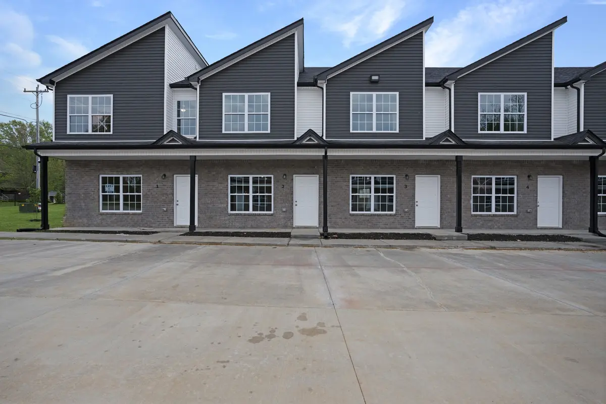 156 Excell Rd #19, Clarksville, TN 37043
