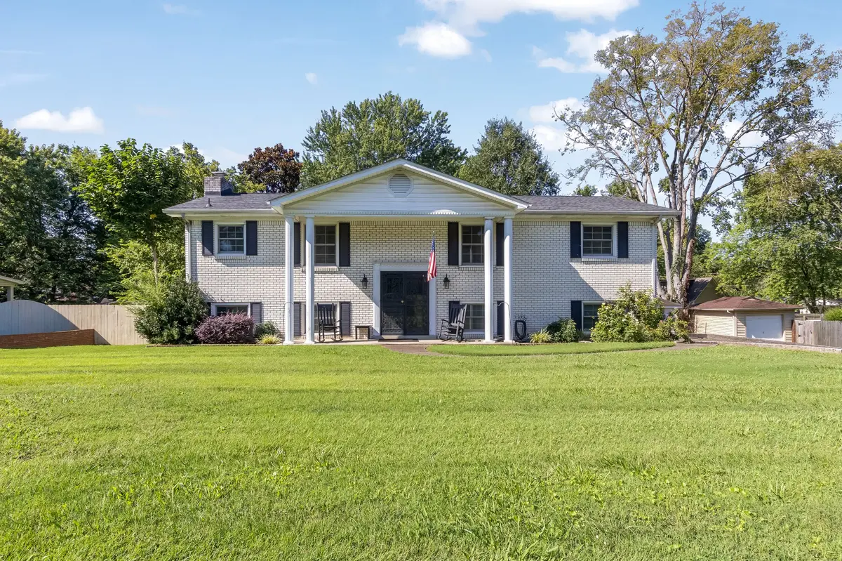 206 Ridgecrest Dr, Murfreesboro, TN 37130