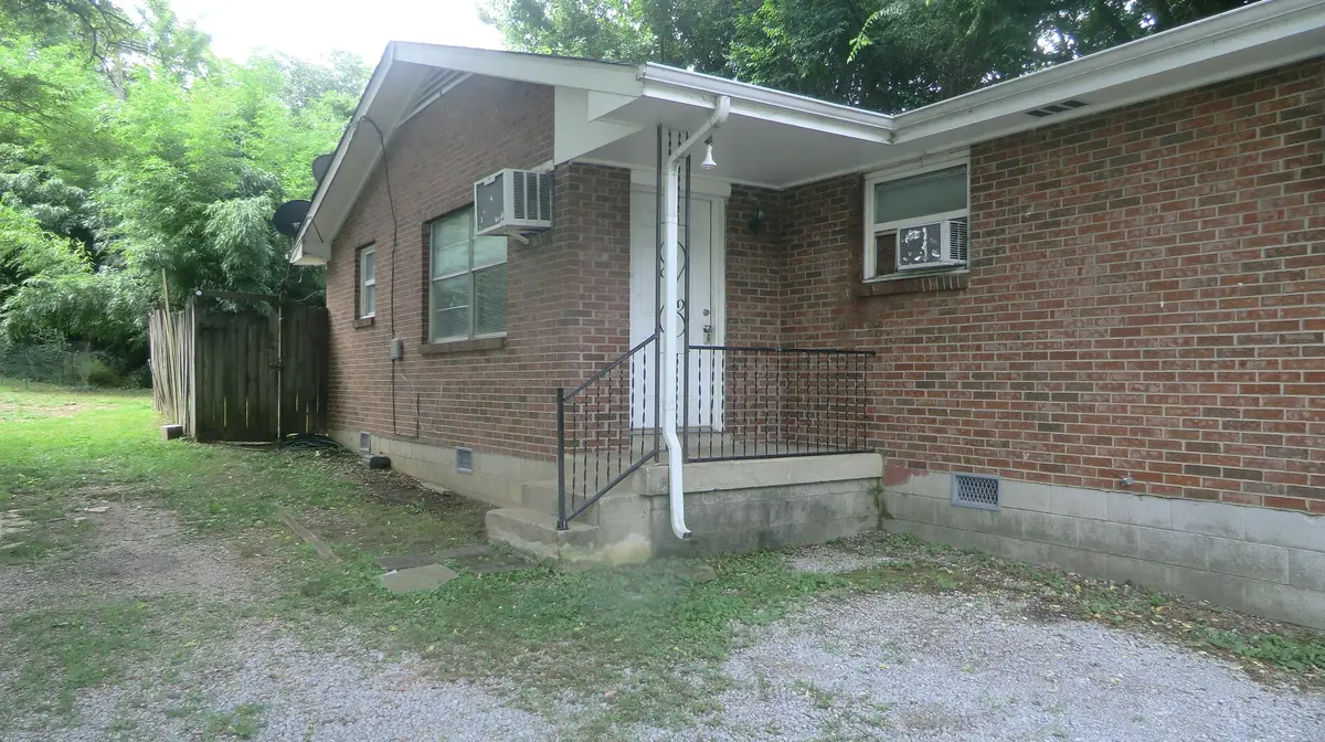 6419 Premier Dr #B, Nashville, TN 37209