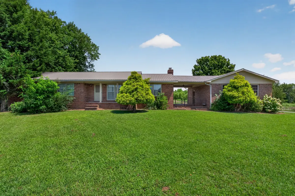 687 Dan Jones Rd, Mcminnville, TN 37110