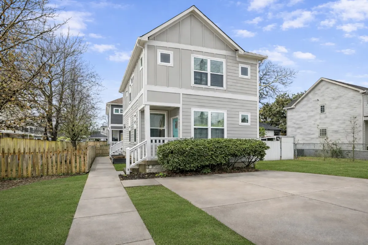 1927 14th Ave #N, Nashville, TN 37208