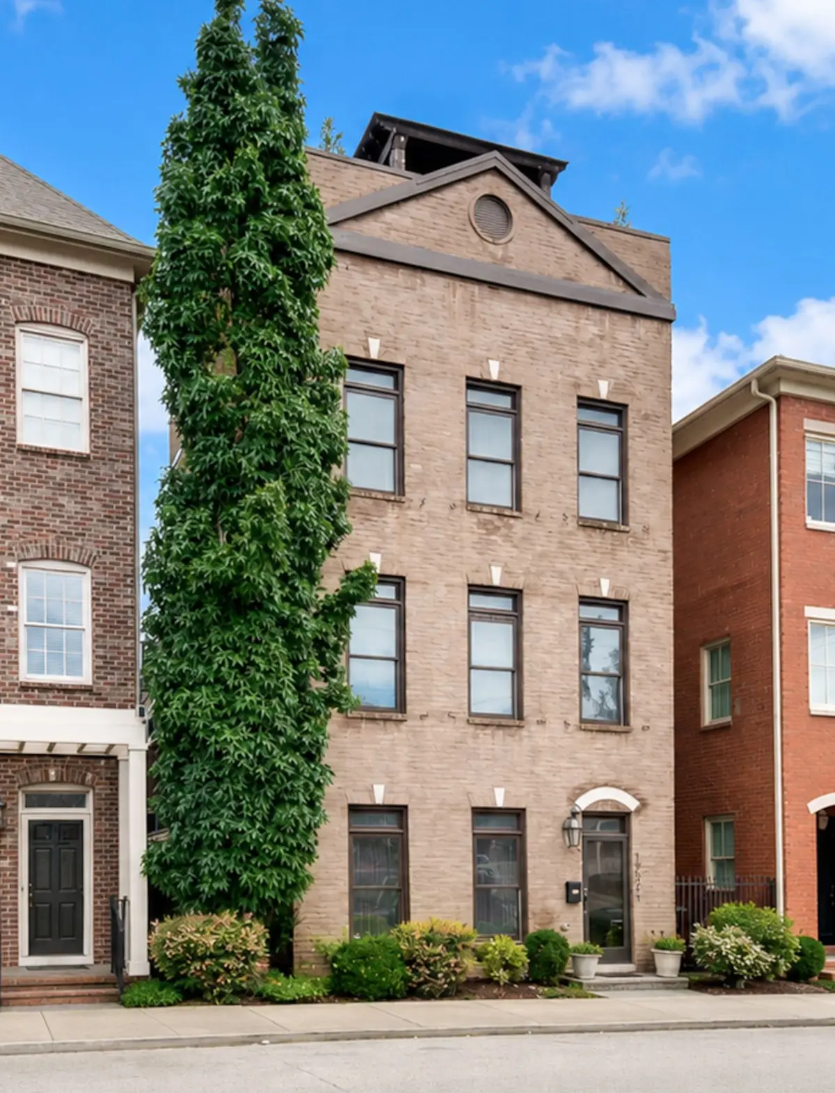 1702A 5th Ave #N, Nashville, TN 37208