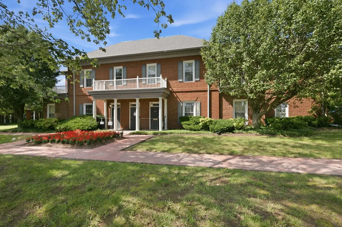 5046 Thoroughbred Ln, Brentwood, TN 37027