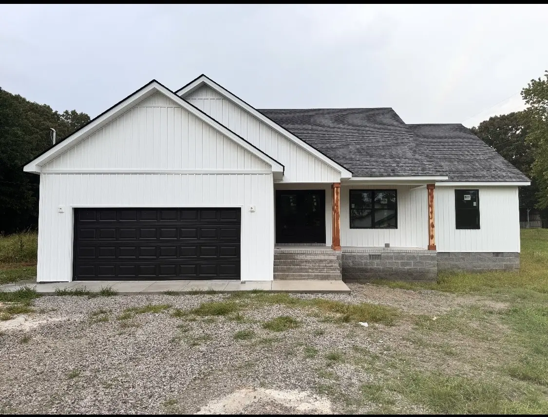 25 MEDLEY LN, Estill Springs, TN 37330