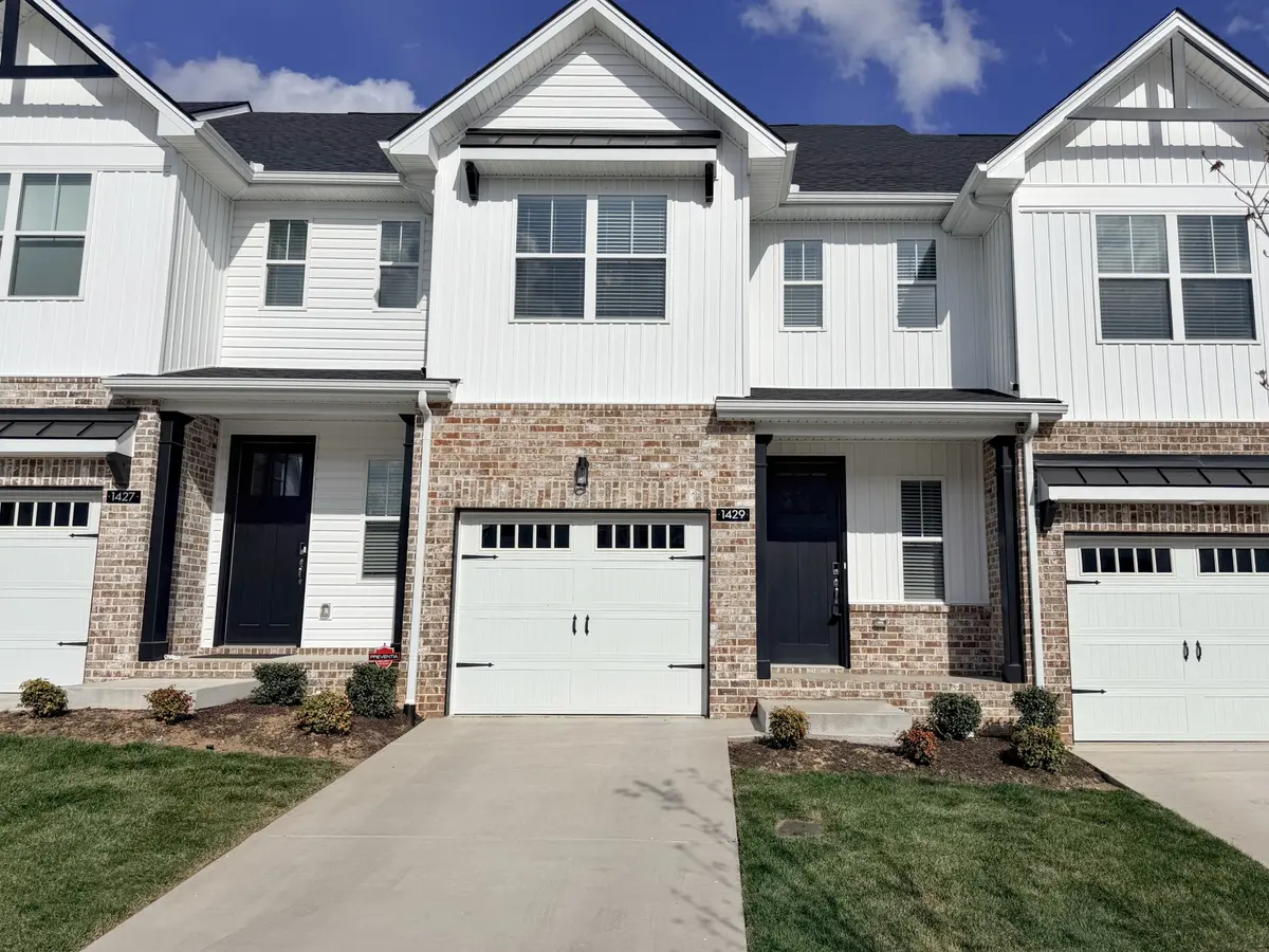 1429 Vanner Ct, Gallatin, TN 37066