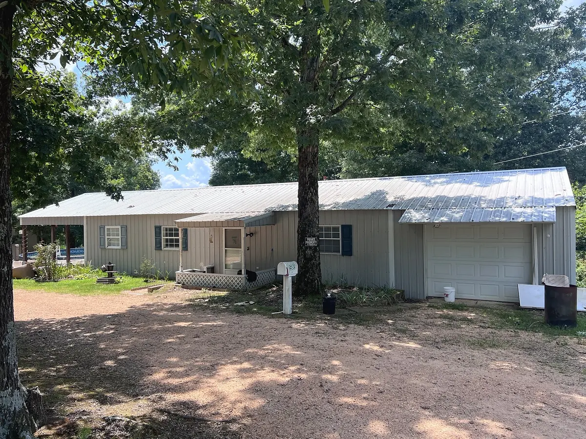 170 Blue Bird Ln, Linden, TN 37096