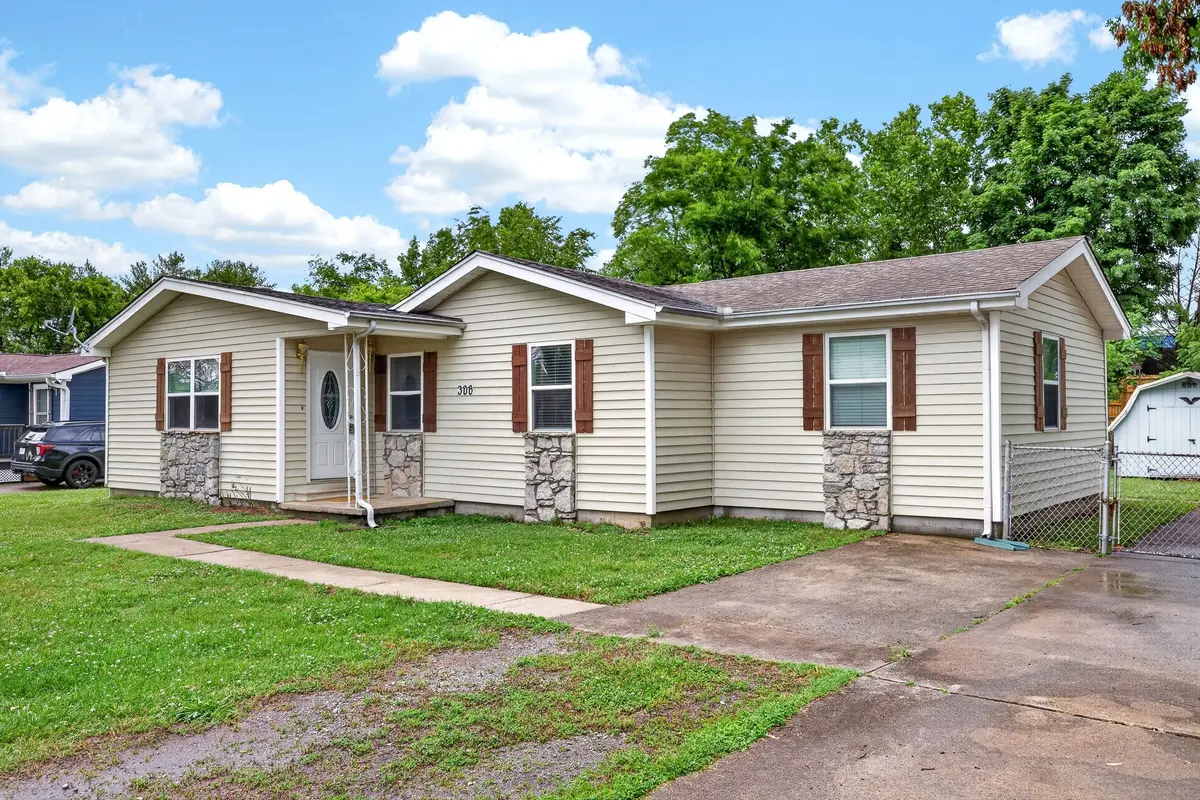 306 Belinda Pkwy, Mount Juliet, TN 37122