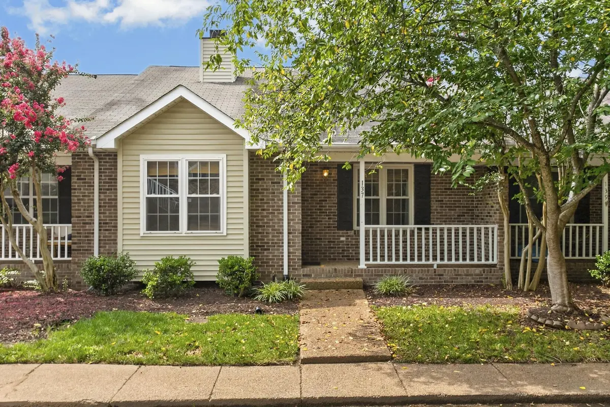 137 Pepper Ridge Cir, Antioch, TN 37013