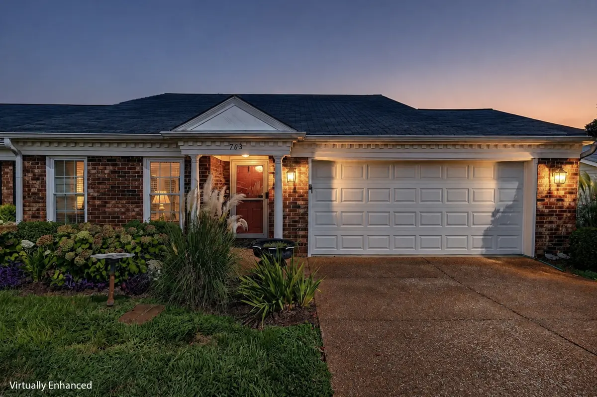 703 Mount Carmel Pl, Nashville, TN 37205