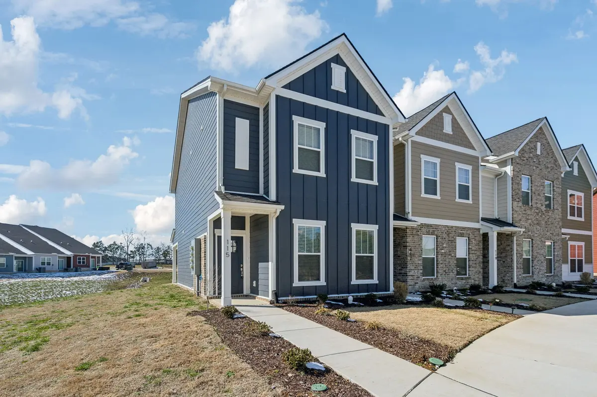 104 Floyd Jct, Lebanon, TN 37087
