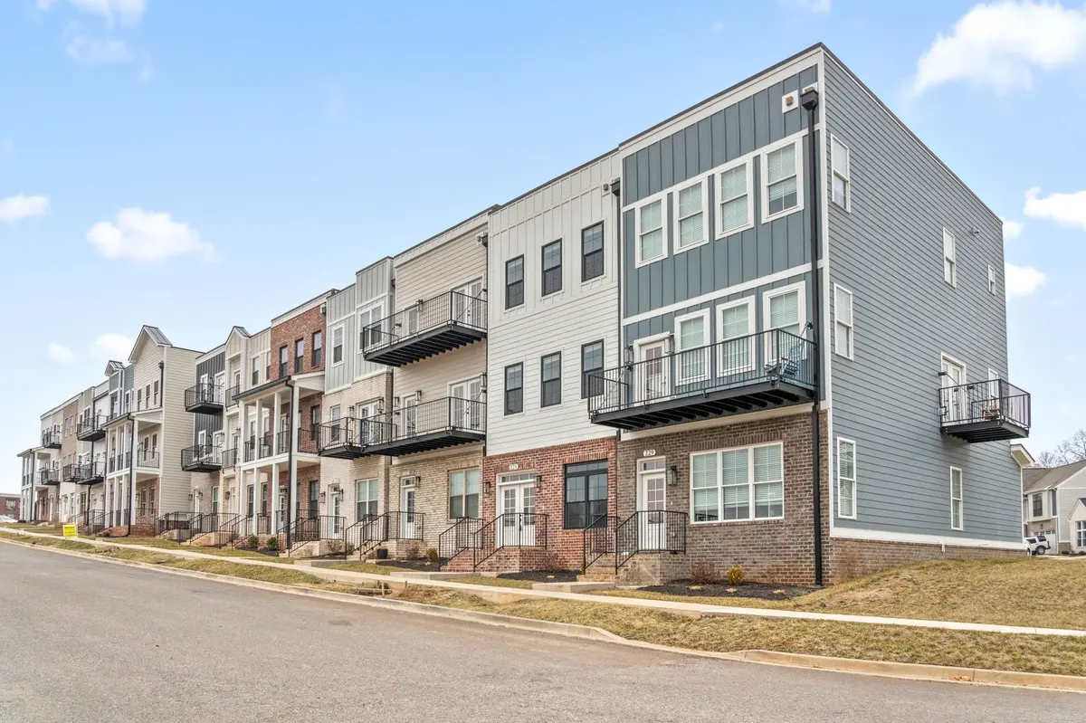 225 Charleston Ave, Pleasant View, TN 37146