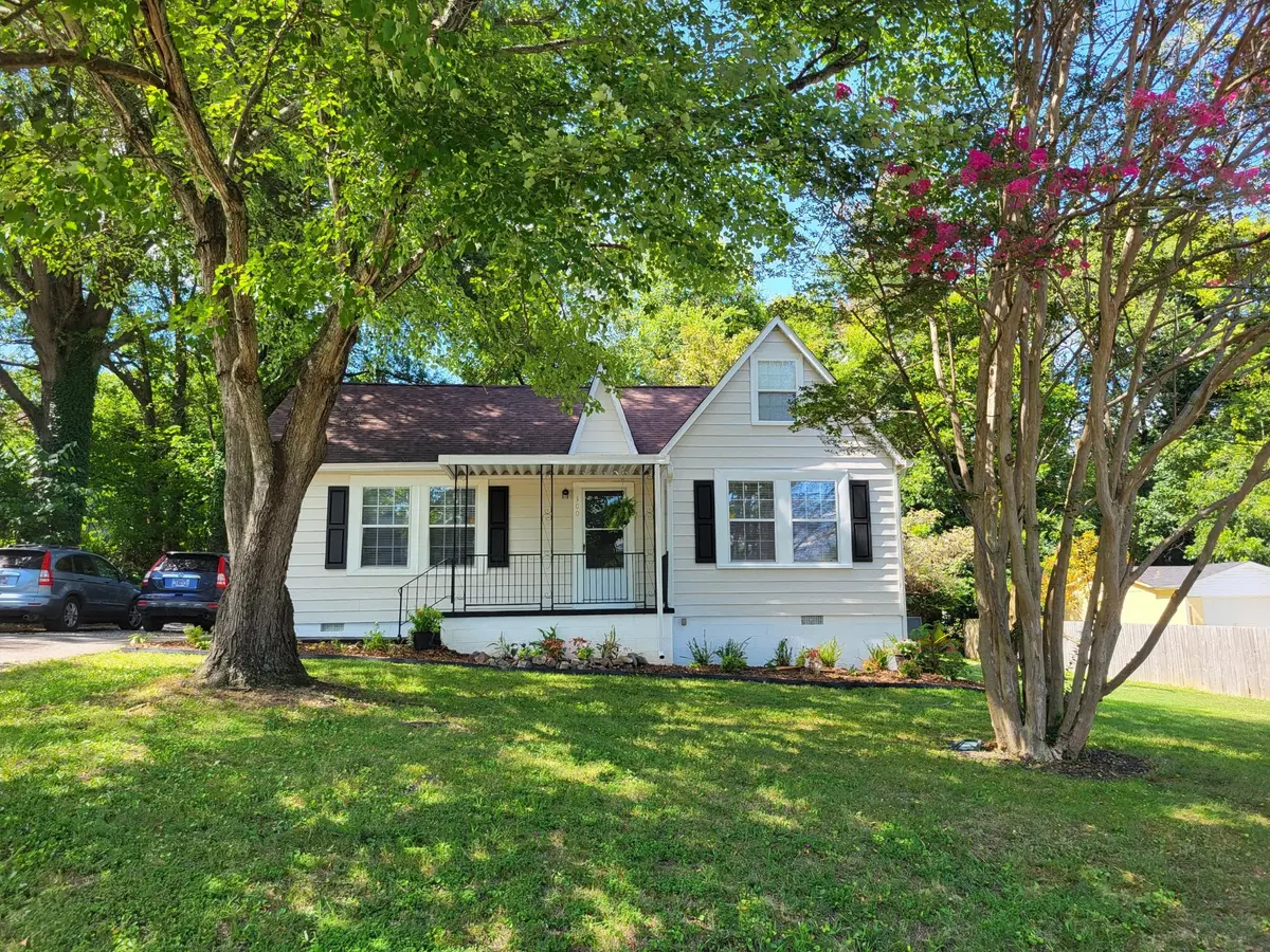 300 S Oak St, Sweetwater, TN 37874