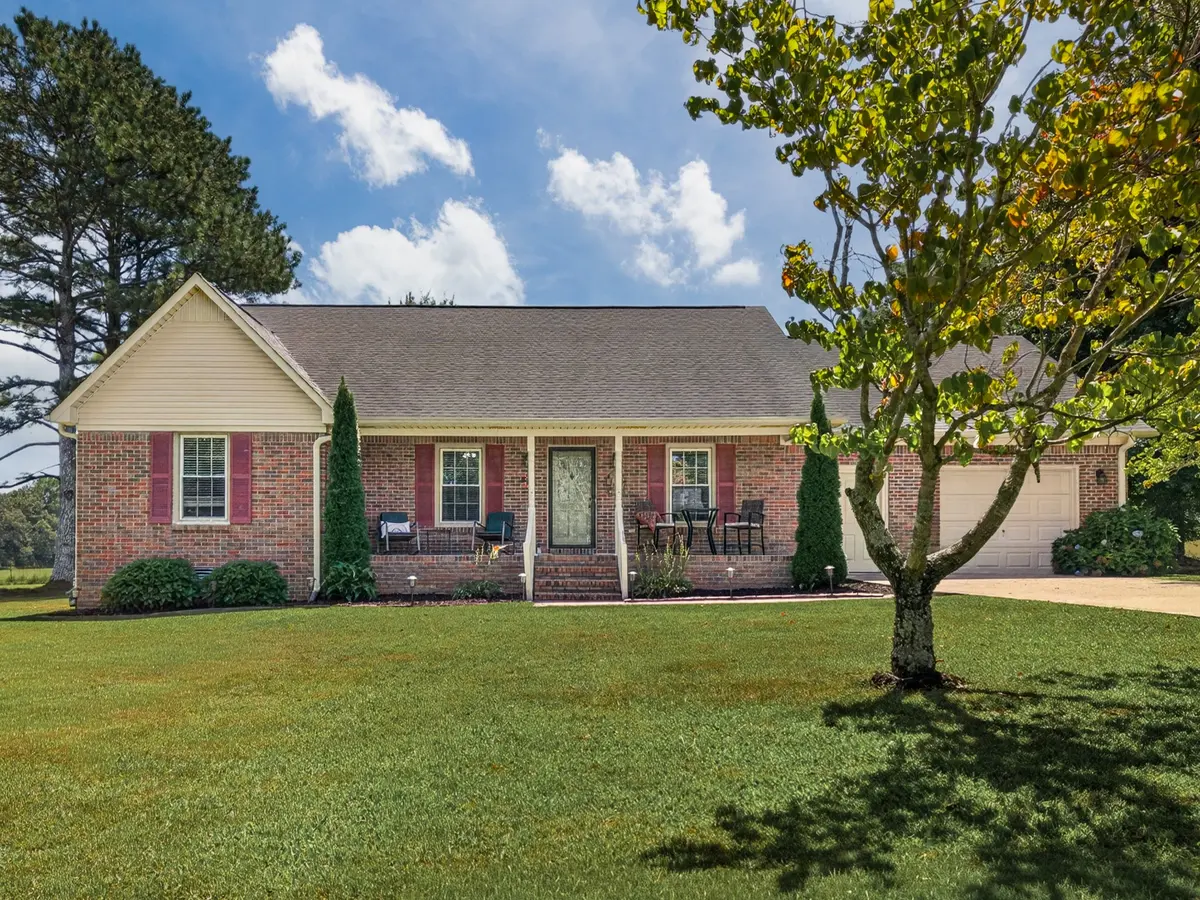 4023 Belle Orchard Dr, Fayetteville, TN 37334