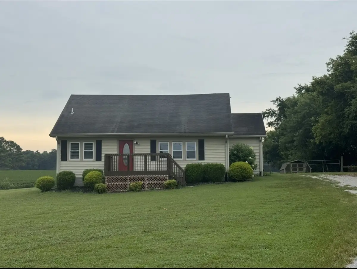 2210 Happy Hollow Est, Hopkinsville, KY 42240