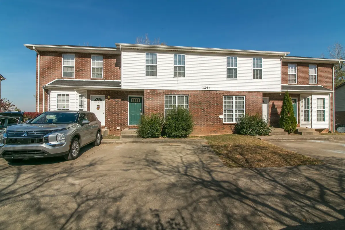 1244 Parkway Pl #C, Clarksville, TN 37042
