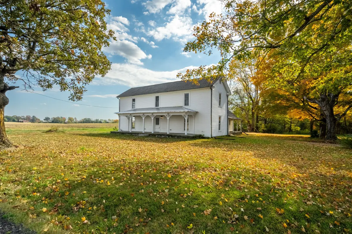 6081 Lakeview Rd, Springfield, TN 37172