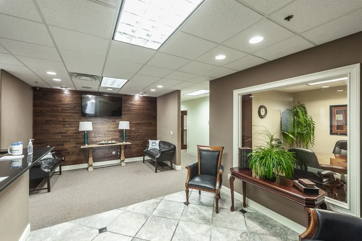 700 E Main St, Hendersonville, TN 37075
