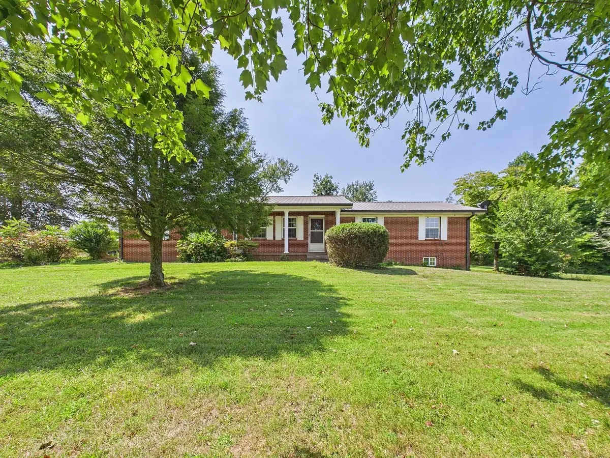 148 Ingram Rd, Madisonville, TN 37354