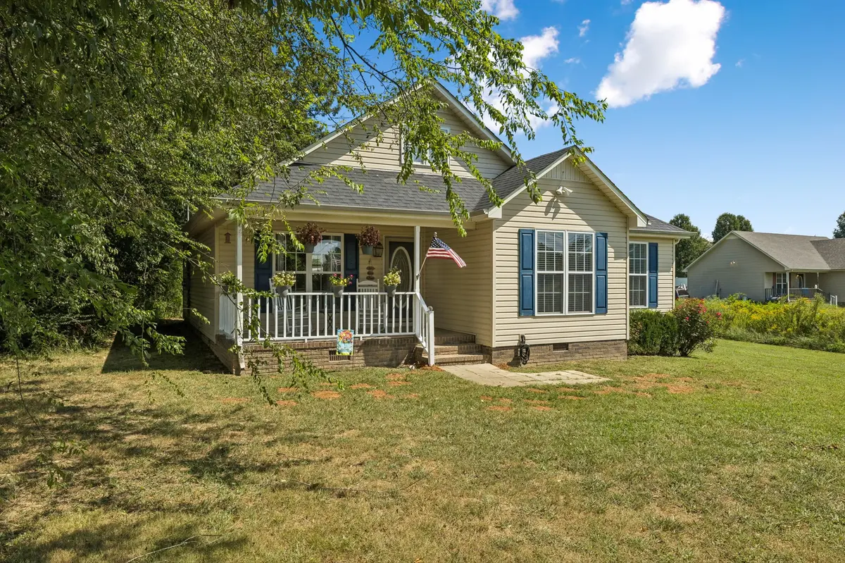 15 Aspen Hills Dr, Fayetteville, TN 37334