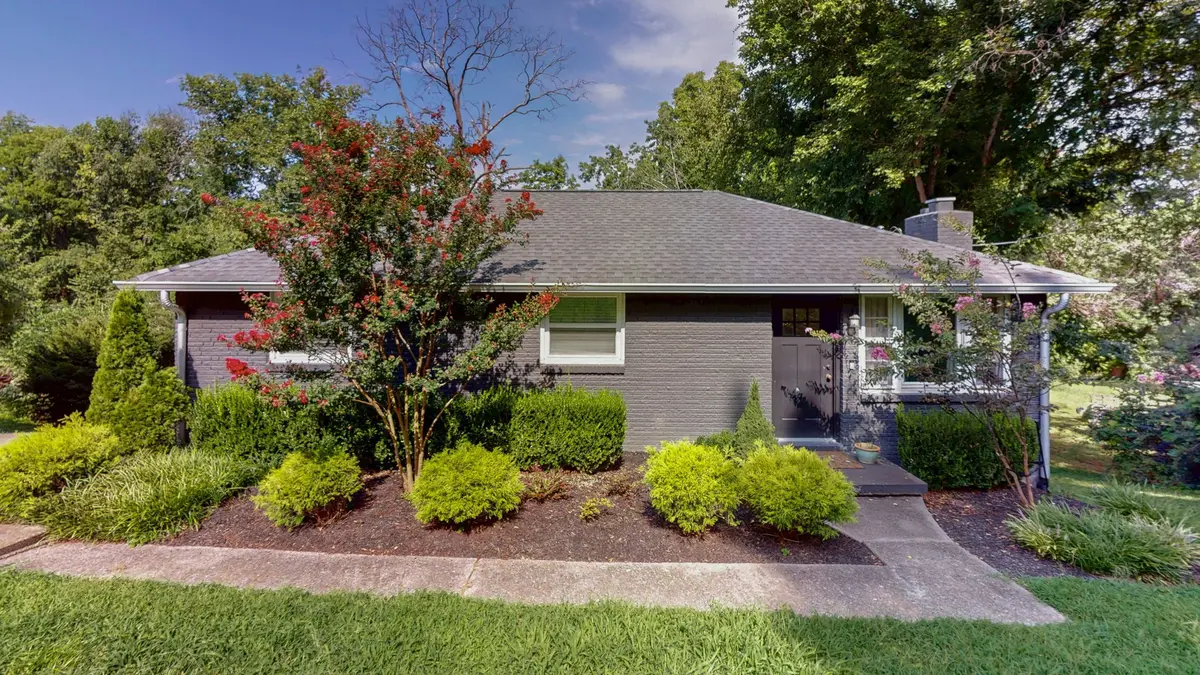 3911 Creekside Dr, Nashville, TN 37211