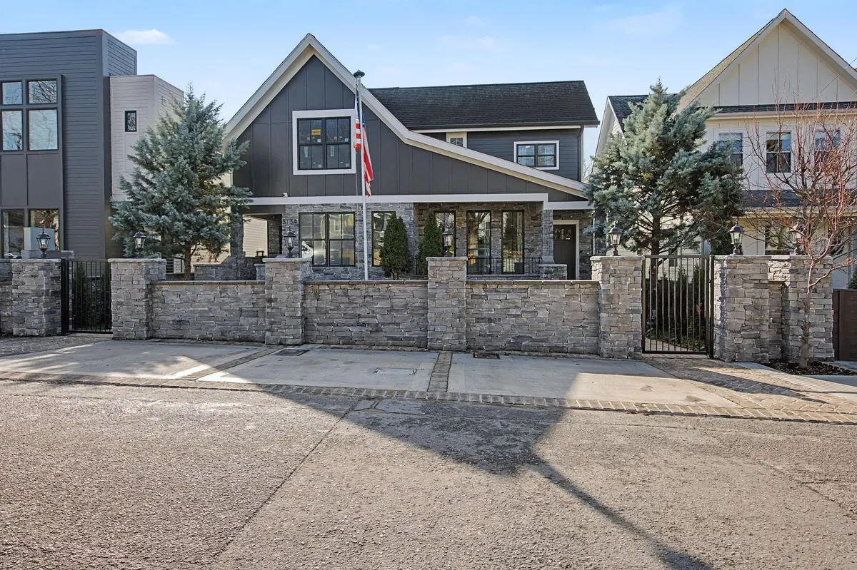 513B Moore Ave, Nashville, TN 37203