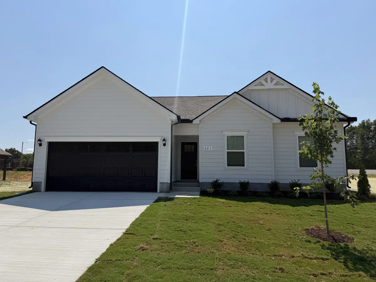 371 Stillwater Way, Tullahoma, TN 37388