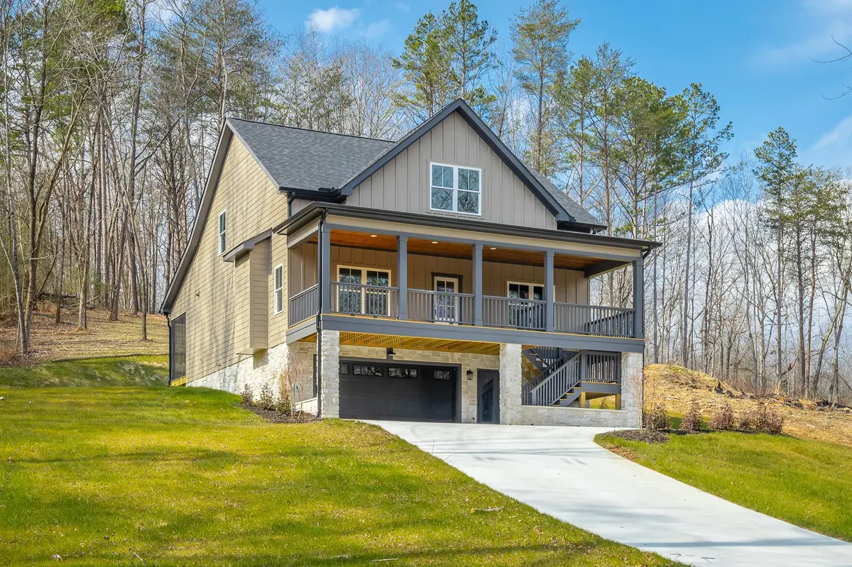 808 Hyatte Rd, Soddy Daisy, TN 37379